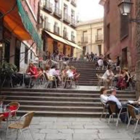 Apartamento Vip III En Madrid Centro Leilighet Eksteriør bilde